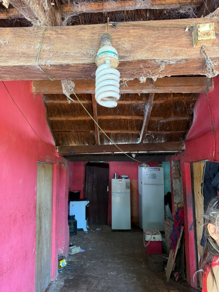 Varias familias necesitadas también esperan recibir la asistencia de la SEN y de la concejal departamental Luz Cañete.