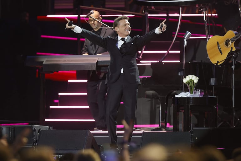 El cantante Luis Miguel ya estaría de alta tras la supuesta cirugía cardíaca. (EFE/ Salas)
