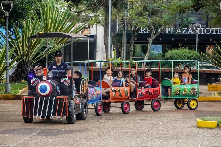 Turistas en Encarnación durante Semana Santa