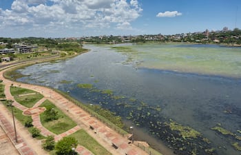 Alerta en Encarnación y Cambyretá por posible contaminación del arroyo Poti’y