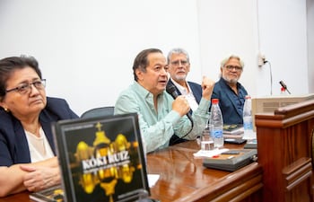 "Koki Ruiz. Un artista en el alma de su pueblo" se titula el libro que fue presentado ayer por Andrés Colmán Gutiérrez.