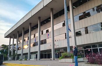 Sede de la Administración Nacional de Electricidad (ANDE) en Asunción.