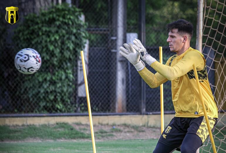 Guaraní comenzó la pretemporada con miras al 2024 en el estadio Rogelio Silvino Livieres, en Asunción.