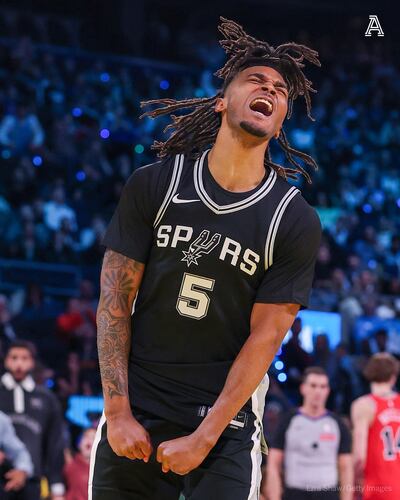 Stephon Castle (20 años) fue elegido el Rookie del año.