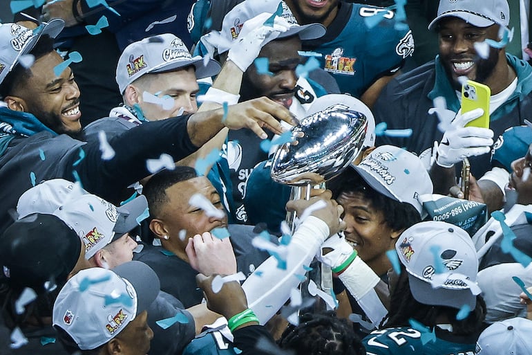 Los Philadelphia Eagles acabaron con el reino de los Kansas City Chiefs de Patrick Mahomes en la NFL y se proclamaron campeones de su segundo Super Bowl.