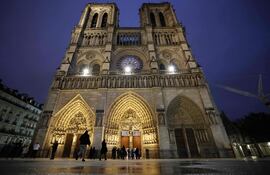 Iglesia de Notre Dame en París, Francia.