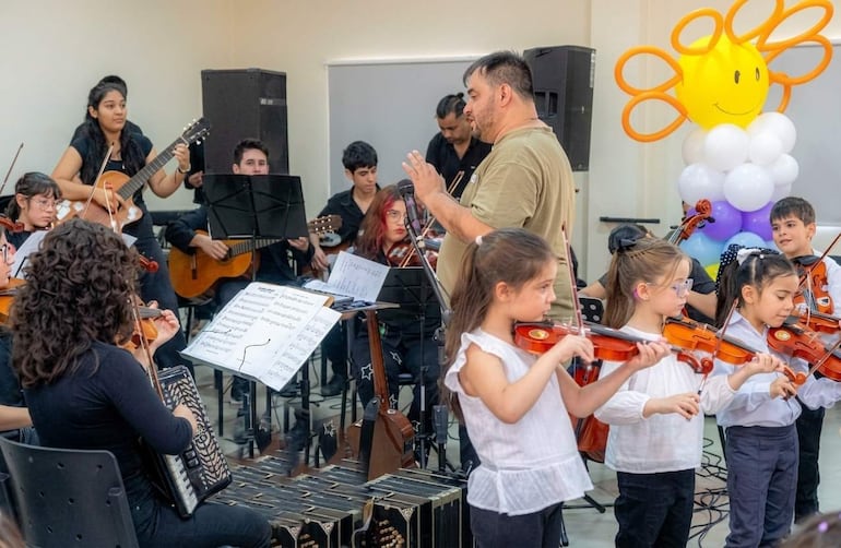 El Coro de la Escuela de Música Villa del Sol de Carapeguá tiene previsto viajar a Argentina para participar en el Encuentro Latinoamericano de Coros “LATE 2026”.