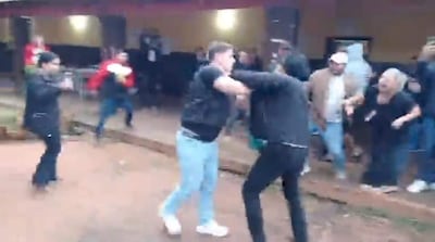 Gresca entre apoderados durante las elecciones en un local de votación de Yataity.
