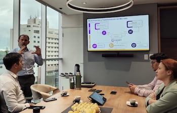 Marcelo Prono, gerente general de CAVAPY, detallando las novedades para el mercado paraguayo en el 2026