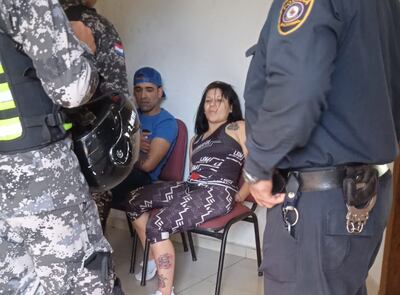 Un hombre y una mujer fueron detenidos por la Policía Nacional ante un presunto robo agravado en una farmacia.