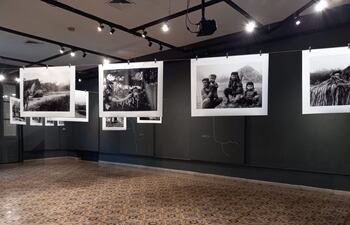 Imágenes inéditas tomadas por el sacerdote español Bartomeu Melià se exhibirán desde este viernes en la sala Livio Abramo de la sede cultural del Instituto Guimarães Rosa.