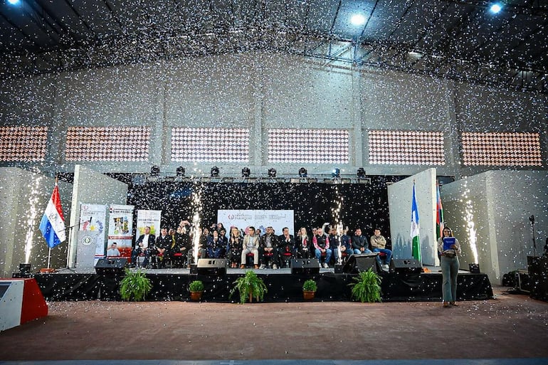 Con colorido, alegría y mucha energía estudiantil, se realizó en la capital del segundo departamento la apertura oficial
