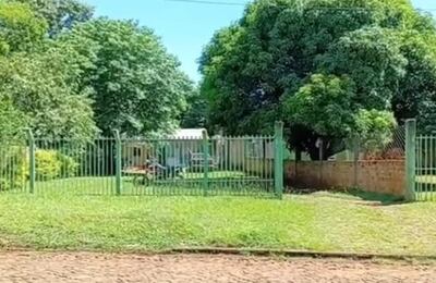 El cadáver fue encontrado en la parte posterior de un inquilinato.