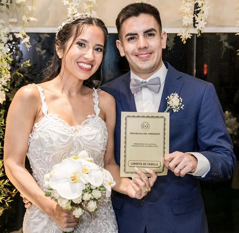 Muy felices María Luján y Fernando.