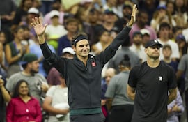 Roger Federer demostró su gran calidad para el deleite de los presentes en el estadio Arthur Ashe repleto.