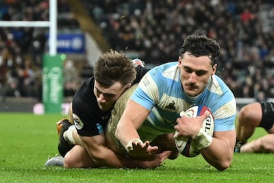 Los Pumas quedaron cerca de la remontada contra Inglaterra, que se impuso por 27-23.