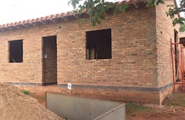 Históricamente, las viviendas construidas por el Estado han sido cuestionadas por su mala calidad (foro archivo vivienda Fonavis).