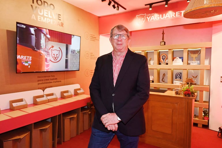 Cartones Yaguareté y Grupo Yaguareté en la Expo de Mariano Roque Alonso