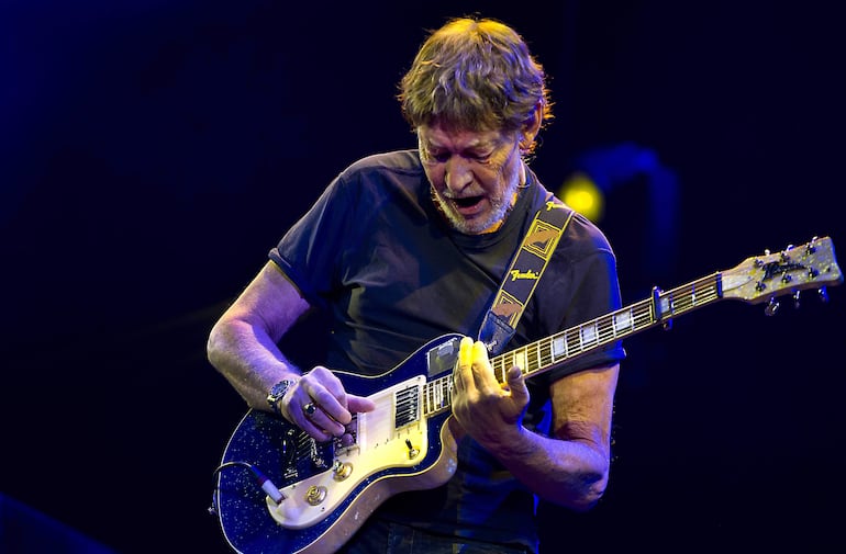 El músico británico Chris Rea durante una presentación en Ámsterdam, Países Bajos en 2014.