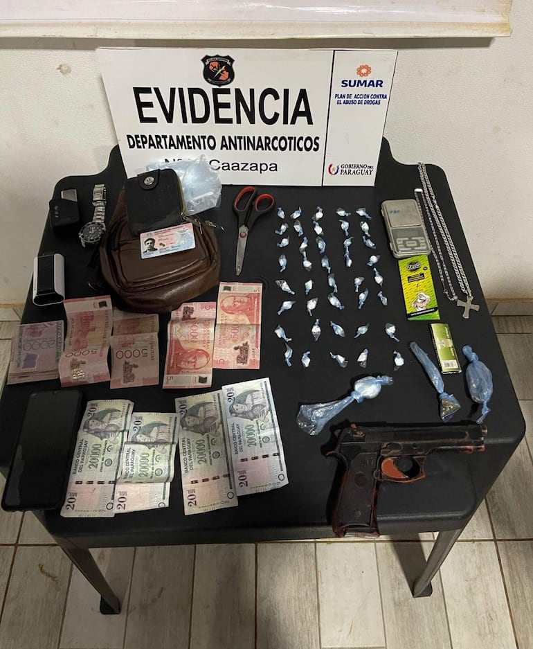 Las evidencias incautadas a los detenidos.