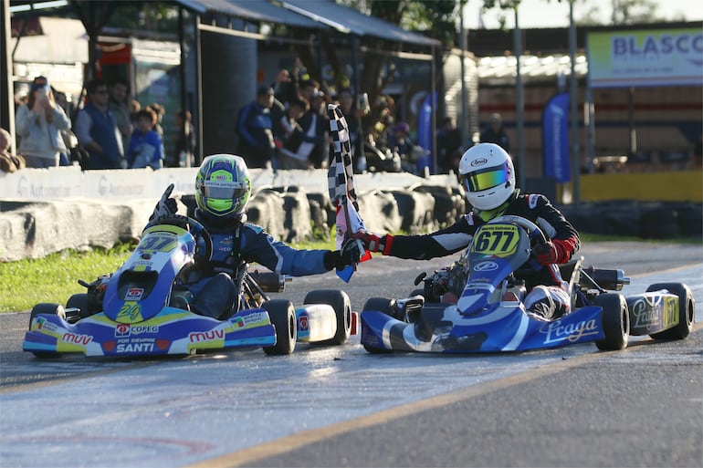 Bruno Llano (h) y Martín Galeano, protagonistas de la categoría Fortex-F4.