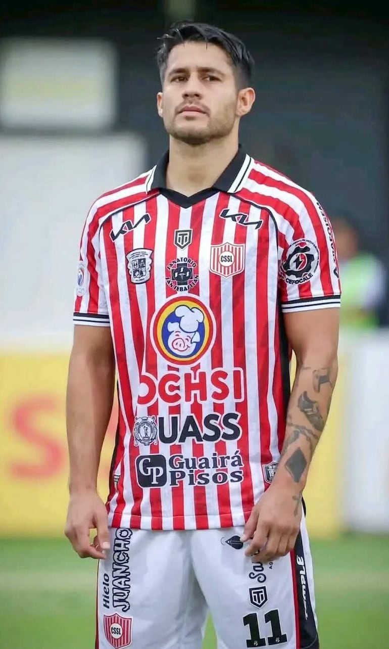 Iván Arturo "Tito" Torres, futbolista del Sportivo San Lorenzo.