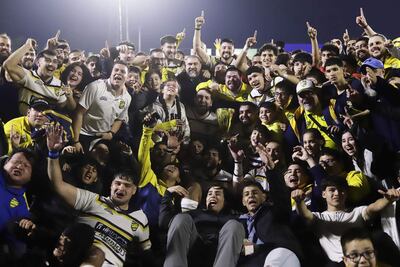 Una multitud se metió al “Héroes de Curupayty” para celebrar el título del Torneo Apertura Masculino con los Jabalíes, que derrotaron en la final al Asunción, en un partidazo.