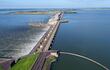 Importante tramo de la represa hidroeléctrica paraguayo/argentina Yacyretá.