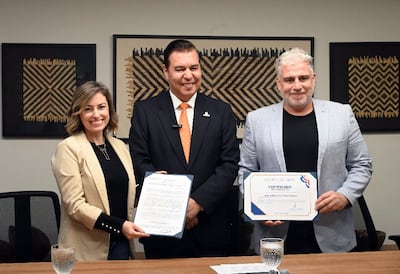 Laura Doldán, Jacinto Santa María y Juan José López.