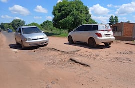 La calle Po´í que conduce al Hospital Nacional se encuentra en pésimo estado.