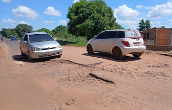 La calle Po´í que conduce al Hospital Nacional se encuentra en pésimo estado.