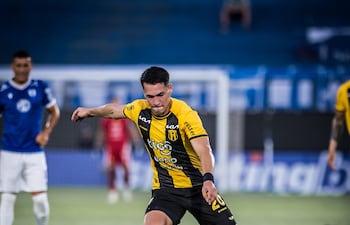 El lateral izquierdo paraguayo, Alexandro Maidana Mendieta, nació el 26 de julio de 2005, en la ciudad de Caacupé.