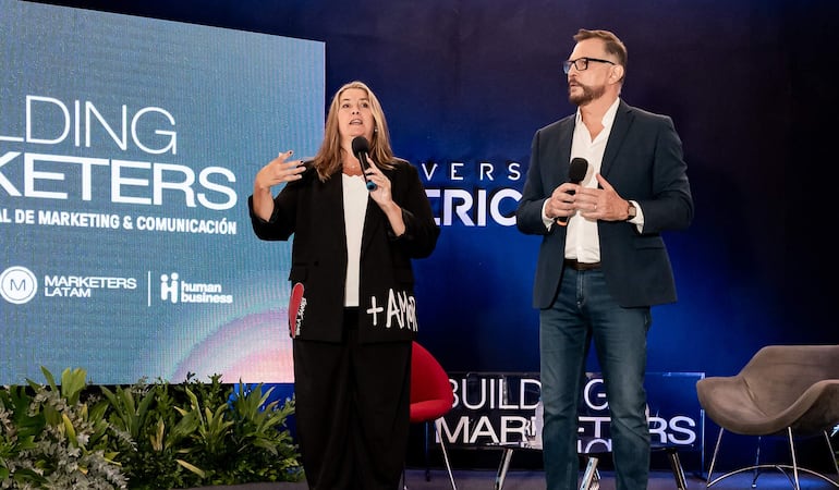 El Dr. Sergio Duarte Masi, rector de la Universidad Americana, durante la apertura del Building Marketers Paraguay.