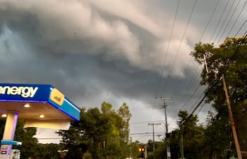 La Dirección de Meteorología e Hidrología anuncia lluvias y tormentas eléctricas.