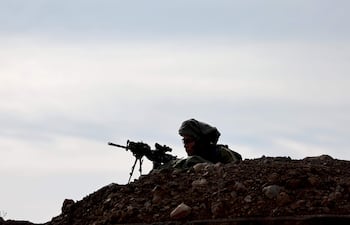 Un soldado israelí en la frontera de Israel con Siria, en los Altos del Golán.