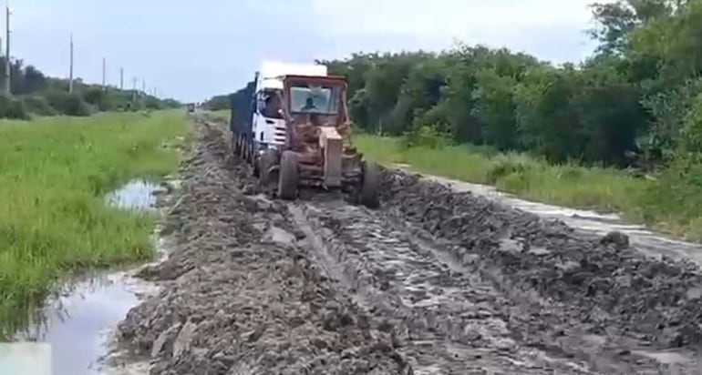 Precaria situacion del camino, zona Fuerte Olimpo