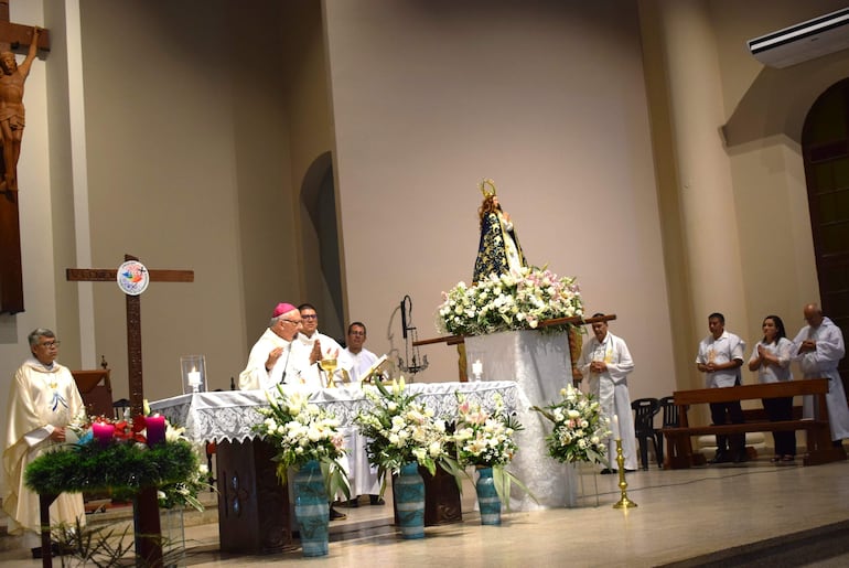 En su homilía, monseñor Celestino Ocampo pidió a los fieles saber elegir a las próximas autoridades.