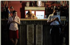 Nastia Goiburú, Dante Zorrilla y Carlitos Cañete protagonizan "Contestación", la obra que se presentará desde hoy en Chaca Restó-Bar.