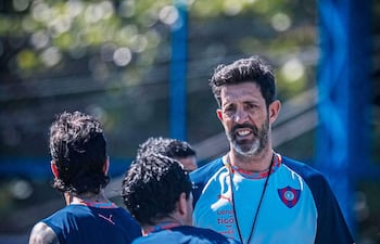 Jorge Rodrigo Bava (44 años), entrenador de Cerro Porteño.