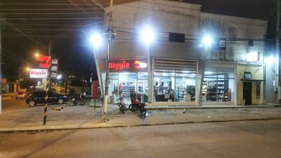 Tienda de Biggie ubicado sobre Cacique Lambaré y Jacaré Valija, en Lambaré.