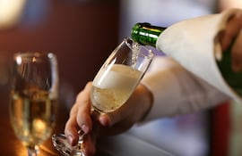 Sidra bien fría, un clásico decembrino, que también se puede convertir en el ingrediente principal de un delicioso trago.