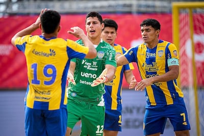 El arquero Yoao Rolón colaboró con dos goles para la victoria del Sportivo Luqueño en Turquía.