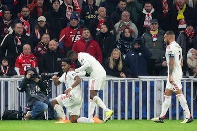Soñado debut del brasileño Endrick en el Lyon de Francia.