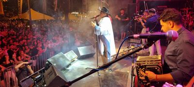 Iván Ruiz fue uno de los artistas internacionales que hizo vibrar al público en la noche del festival de la Expo Orgullosamente Misionero.