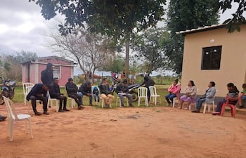 Las familias de nativos lamentan la falta de apoyo del Ministerio de Salud a sus reclamos