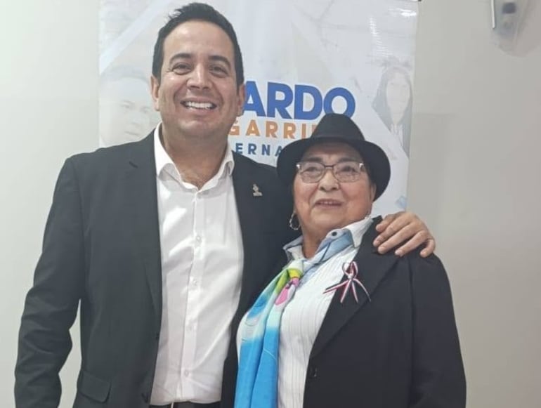 Ricardo Estigarribia y la liberocartista Dorotea Villareal "Ña Dorita".