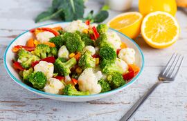 Ensalada de brócoli y coliflor.