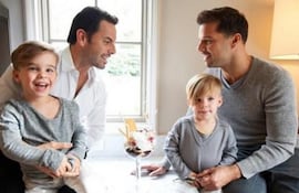 Ricky Martin (izquierda) y su marido Jwan Yosef (derecha), en una foto de archivo con sus hijos.