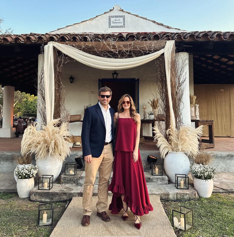 Soledad Núñez y Bruno Defelippe llevan 5 años de casados y ahora esperan a su primogénito. (Facebook/Soledad Núñez)