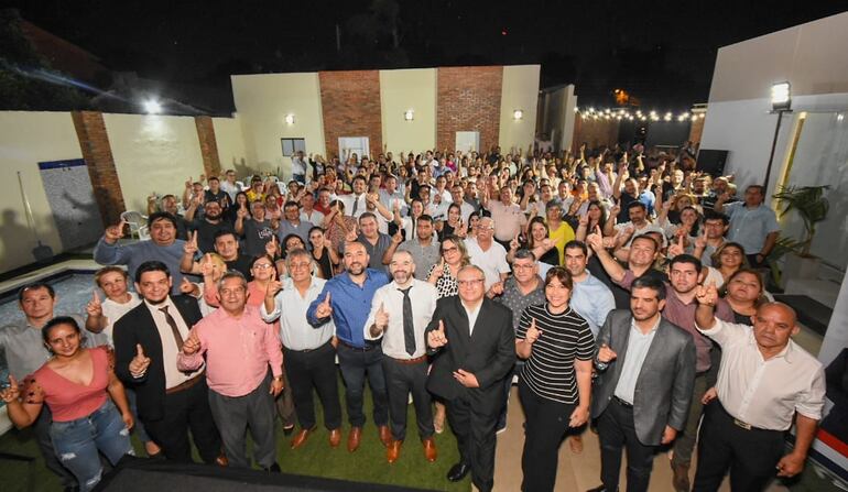 Enrique Berni, Orlando Arévalo, Claudio Bacchetta, la exfiscala Blanca Agüero, entre otros que participaron de la reunión de abogados para el Consejo de la Magistratura. 